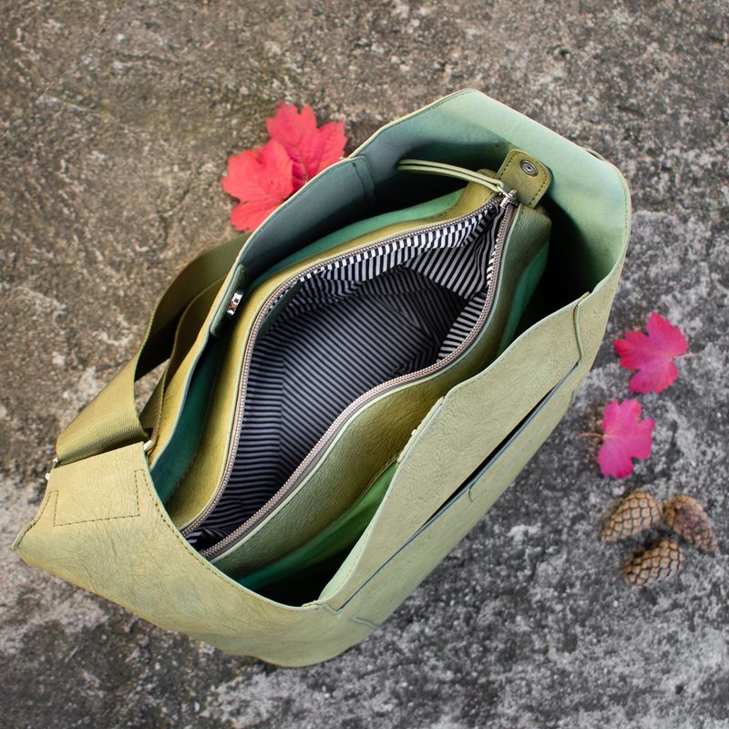 Anna liten crossbag - sort