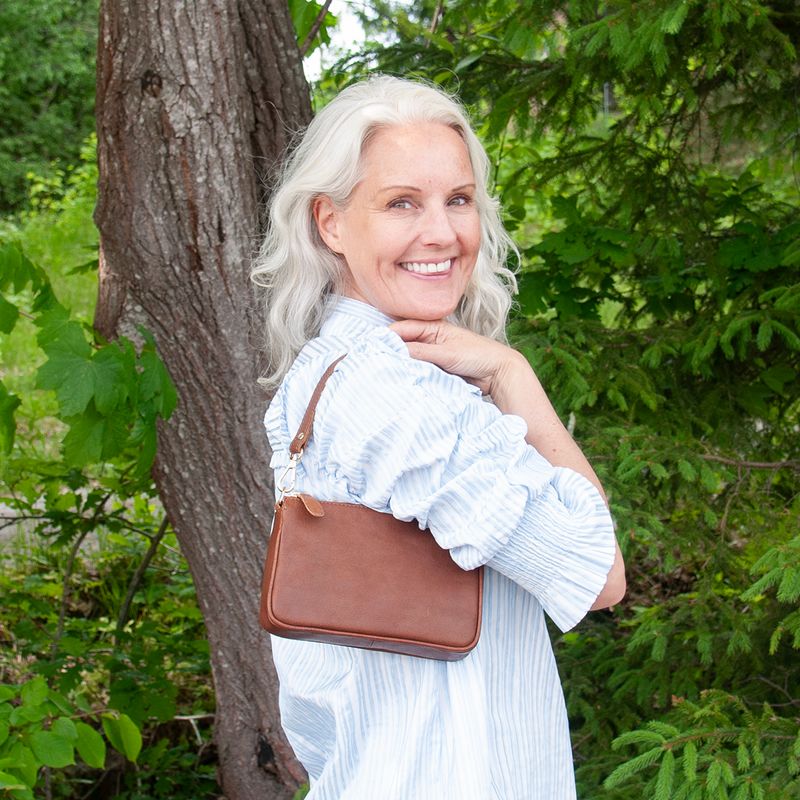 LIAN clutch i skinn - brun