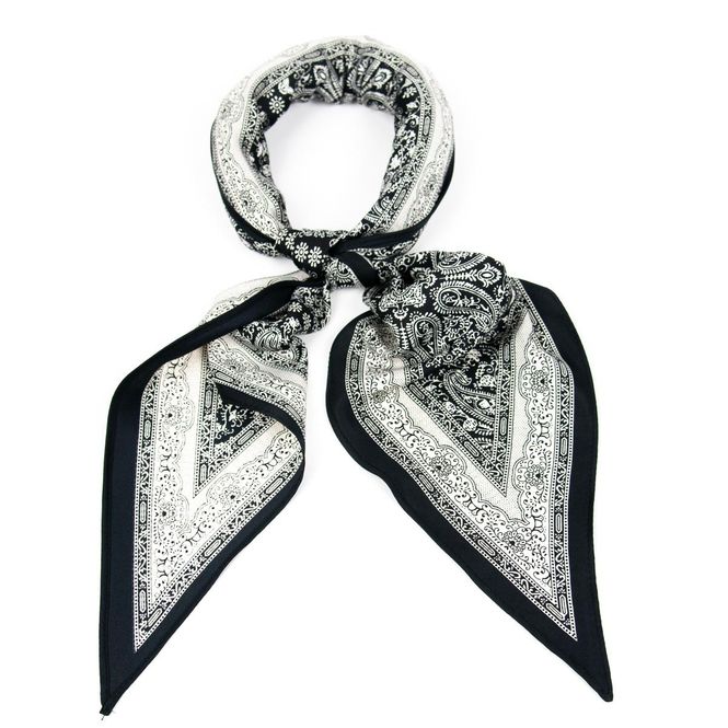 Hovedbilde Trekantet skjerf 130 x 60 cm - bandanamønster i ...