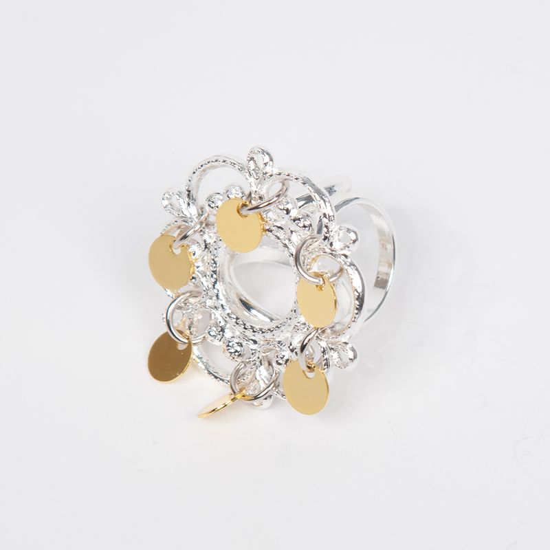 Skjerfring sølje gullfarget - lite skjerfsmykke 3 cm